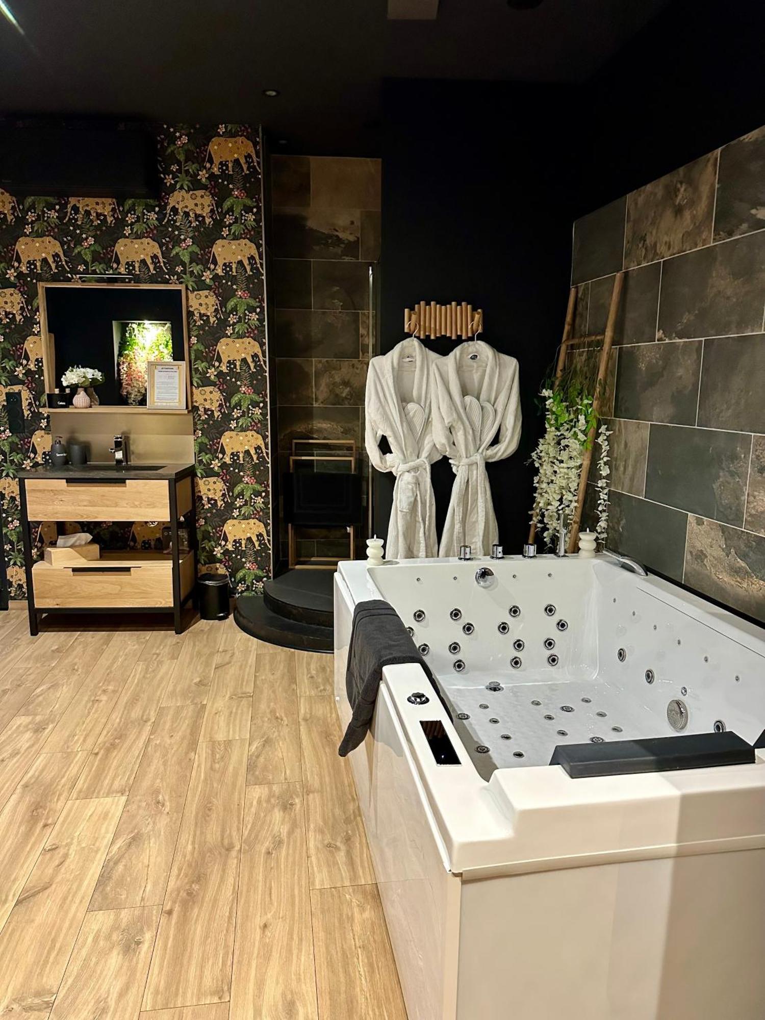 Escale Singuliere - Luxe & Balneo A Sete Sete